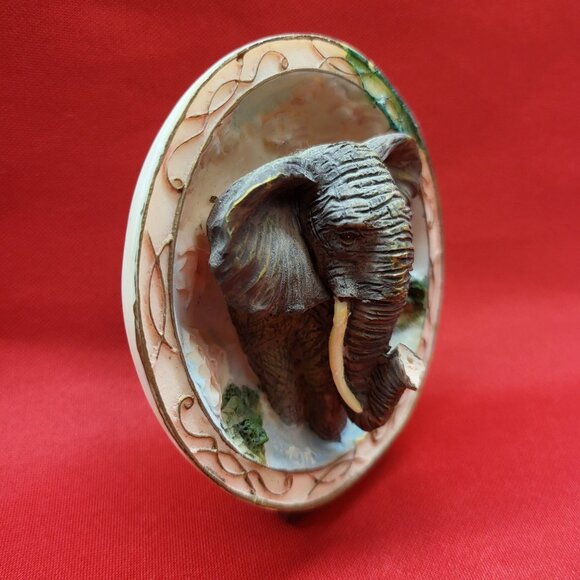 3D Elephant Embedded Polystone Dome and Base Shelf Decor - Picture 2 of 12
